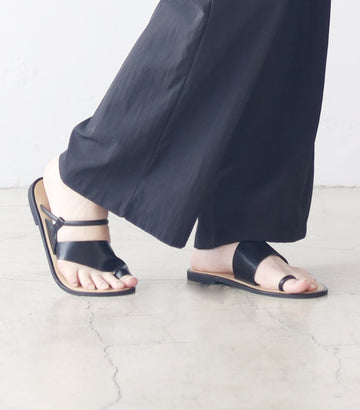 Allo Unbalanced Flat Bloafer